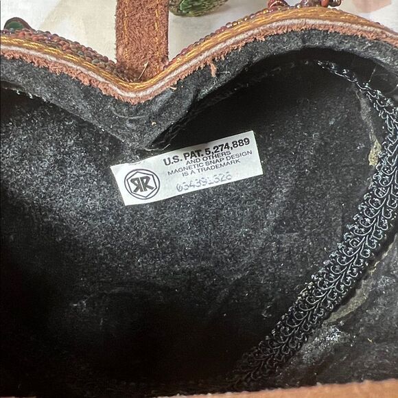 Mary Frances Intoxicating Beaded 3D Wine Bottle Heart Handbag - Picture 12 of 16